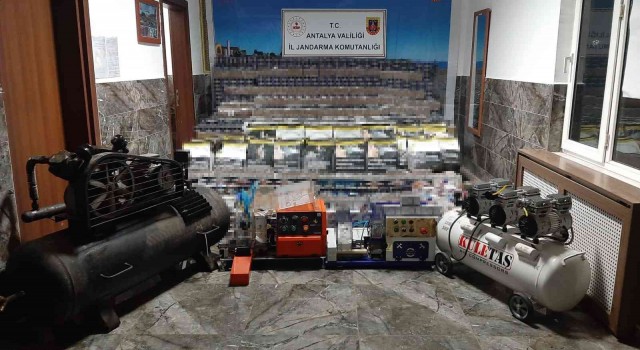 Antalyada kaçak sigara operasyonu