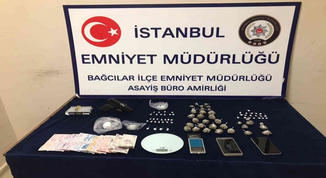 Araç çamurluğundaki davlumbazdan uyuşturucu çıktı