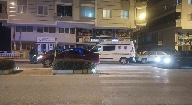 Aracında kalp krizi geçiren taksi şoförü hayatını kaybetti