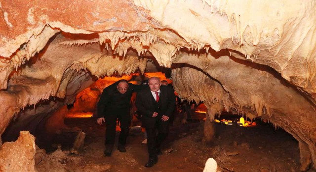 ATO Başkanı Baran Tulumtaş Mağarasında incelemelerde bulundu