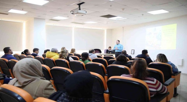 Aydın Büyükşehir Belediyesinden ailelere otizm eğitimi