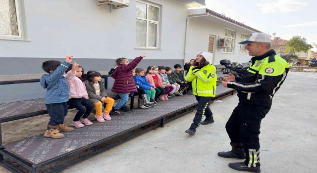 Aydında 17 anasınıfı öğrencisi “trafik dedektifi” oldu