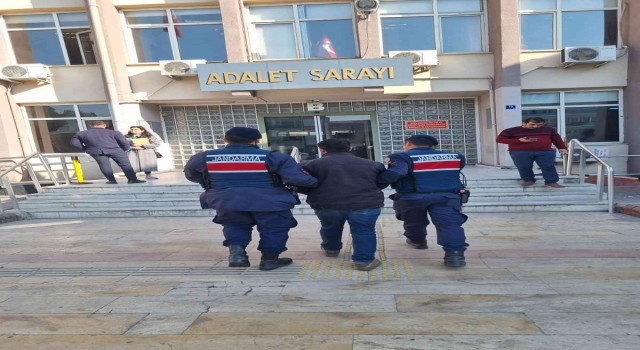 Aydında aranan şahıslar jandarmadan kaçamadı