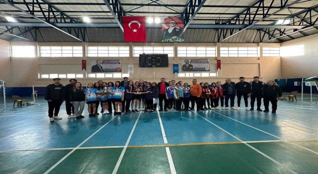 Aydında badminton turnuvası heyecanı son buldu