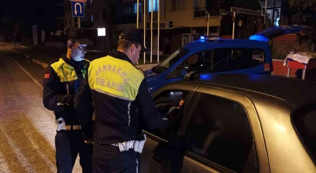 Aydında jandarma ekipleri alkol ve uyuşturucu denetimi gerçekleştirdi
