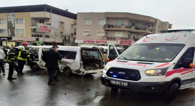 Aydında trafik kazası: 4 yaralı