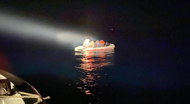 Ayvacık açıklarında 11 kaçak göçmen yakalandı