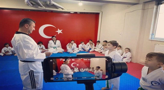 Ayvalıklı tekvandoculara yılın ilk kuşak sınavı