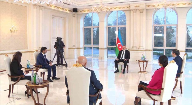 Azerbaycan Cumhurbaşkanı Aliyev: “Ermeni tarafı müzakere sürecini aksatıyor”