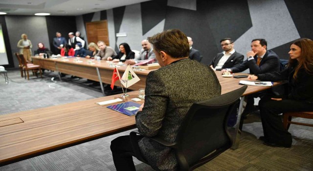 Bahçelievlerdeki hizmetler uluslararası siyasetçilerin dikkatini çekti