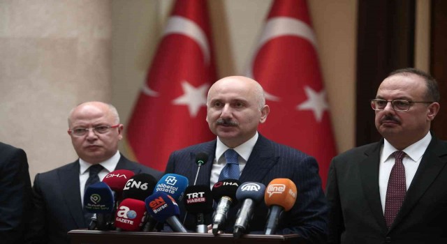 Bakan Karaismailoğlu: “Hızlı treni 2024 bitmeden Bursanın ve Türkiyenin hizmetine sunacağız”