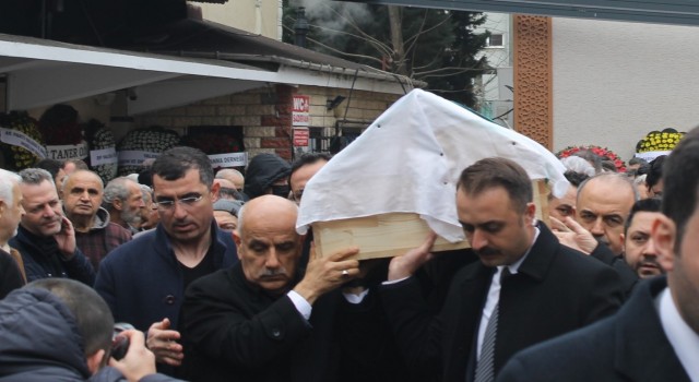 Bakan Kirişci, Yalovada cenaze törenine katıldı