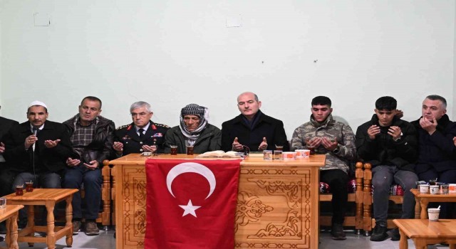 Bakan Soyludan şehit korucu Nimet Encunun ailesine taziye ziyareti