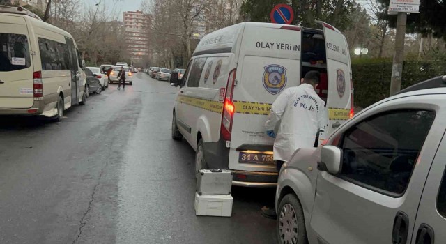 Bakırköyde 64 yaşındaki kadın 12nci kattan düşerek hayatını kaybetti