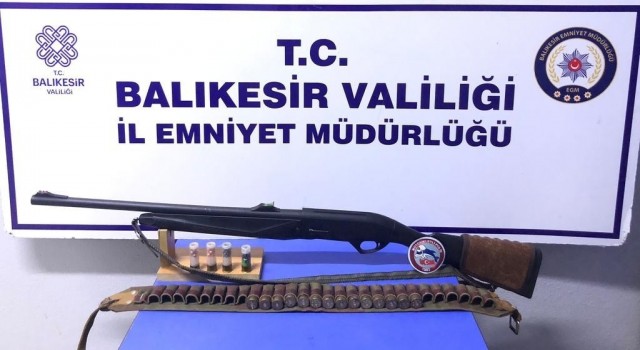 Balıkesirde aranan 25 şahıstan 13ü tutuklandı