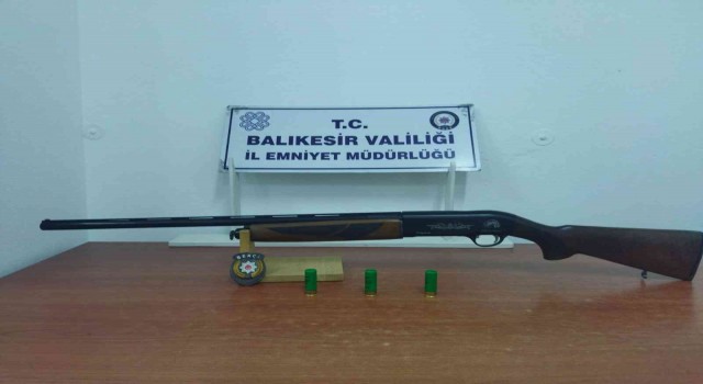Balıkesirde polisten Huzur Operasyonu: 25 gözaltı