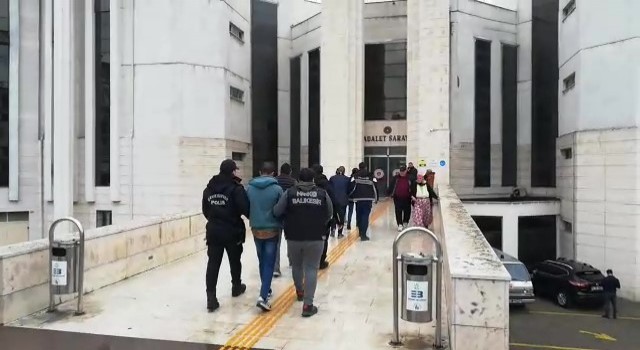 Balıkesirde uyuşturucu operasyonunda 544 gram metamfetamin ele geçirildi, 5 kişi tutuklandı