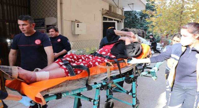 Balkonda baygınlık geçiren Alman uyruklu kadını itfaiye kurtardı