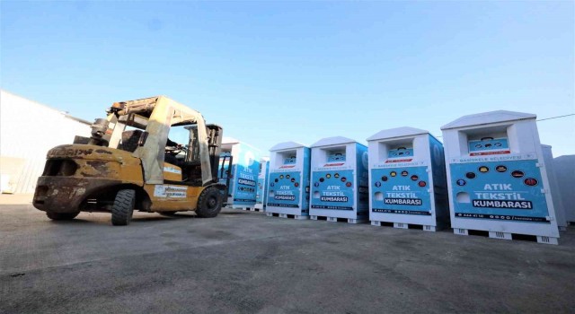 Başiskelede atık tekstil kumbaraları yenileniyor