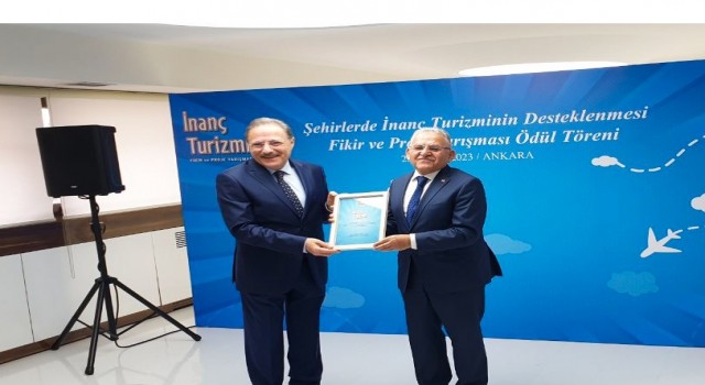Başkan Büyükkılıça yılın ilk ödülü TBBden