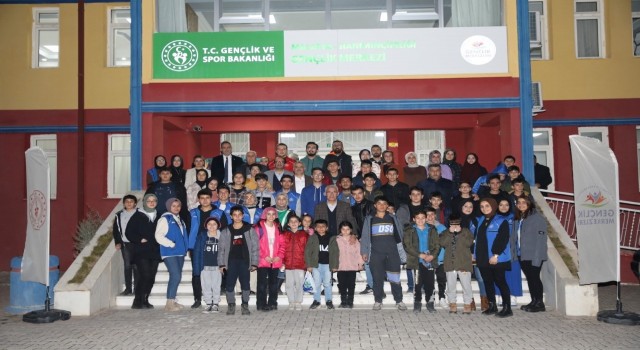 Başkan Güderden gençlere tavsiyeler