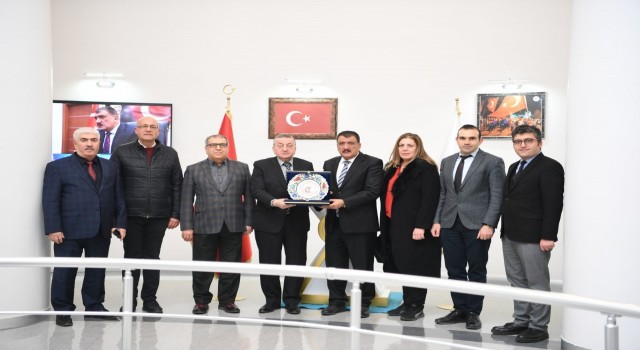 Başkan Gürkan: “Tabiplerimize minnet ve şükran borçluyuz”