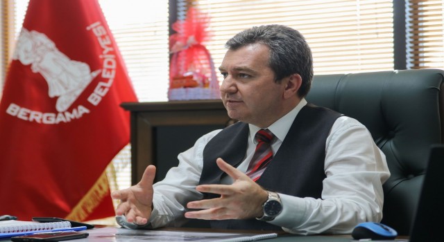 Başkan Koştudan tır ve kamyon garajı eleştirilerine yanıt