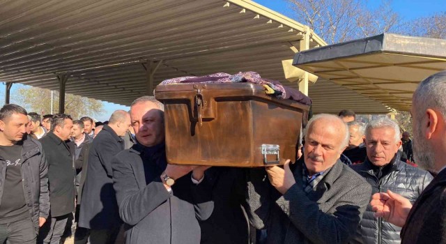 Başkan Yardımcısı Cangözün annesi son yolculuğuna uğurlandı