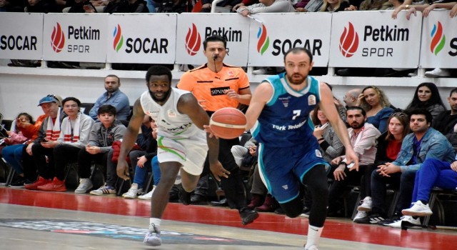 Basketbol Süper Ligi: Aliağa Petkim Spor: 70 - Türk Telekom: 89