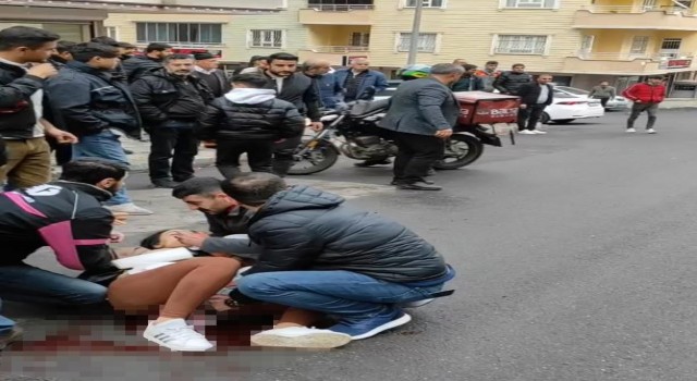 Batmanda genç kadın sokak ortasında bıçaklandı