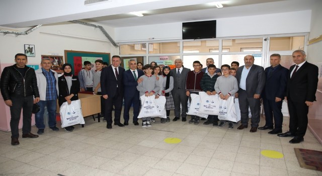 Battalgazide çocukların yüzü güldü