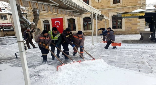 Bayburtta karla mücadele çalışması