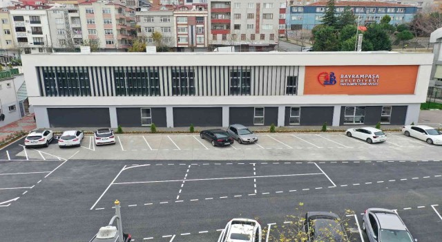 Bayrampaşaya yeni yüzme havuzu