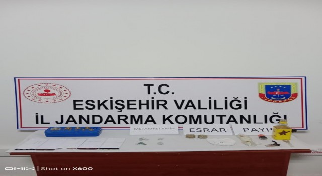 Beylikovada uyuşturucu operasyonu: 3 kişi tutuklandı