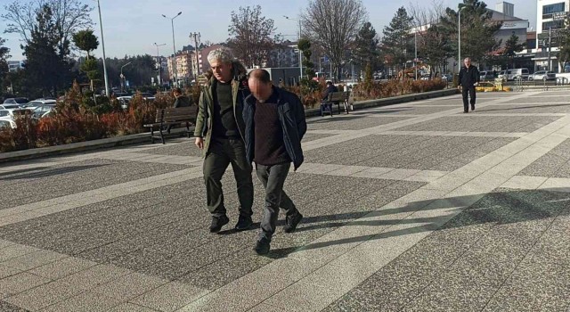 Boluda TIRın kupasına saklanmış vaziyette 3 kilogram 28 gram uyuşturucu madde ele geçirildi