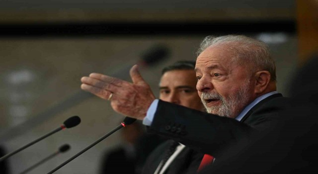 Brezilya Devlet Başkanı Lula, Planalto Sarayındaki görevlileri isyancılara yardımla suçladı