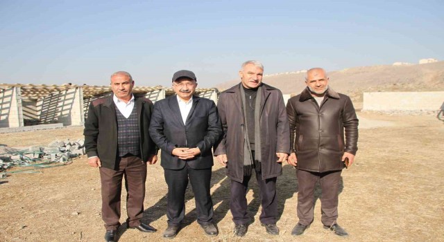 Bulanıkta sokak hayvanları için sıcak yuva