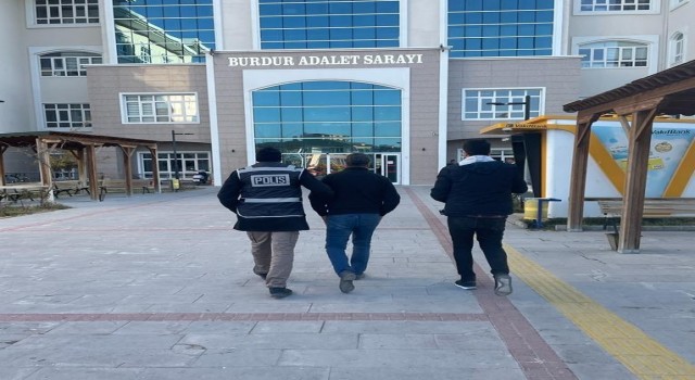 Burdurda antika kilim çalan şahıs yakalandı