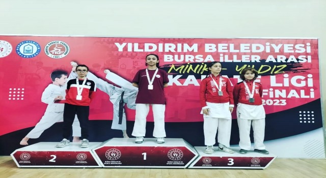 Bursadan 15 madalya ve 8 kupa ile döndüler