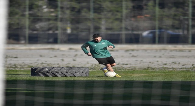 Bursasporda çalışmalar devam ediyor