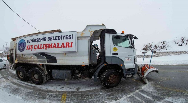 Büyükşehir, karla mücadele için teyakkuzda