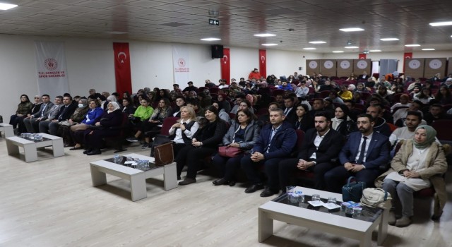 Büyükşehir Sırdaşın Olayım Projesini Üniversite Gençliği İle Buluşturuyor