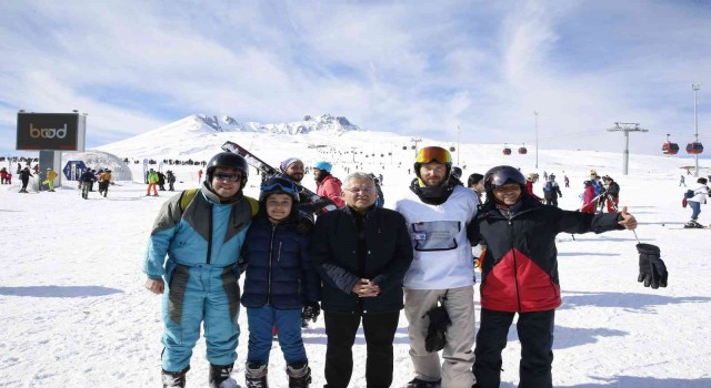 Büyükşehirin kayak okulu kayıtları devam ediyor