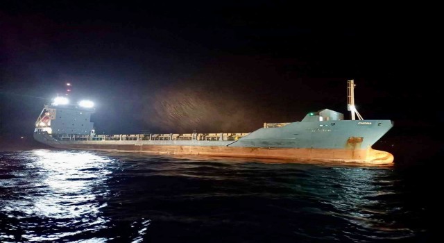 Çanakkale Boğazında kargo gemisi makine arızası yaptı