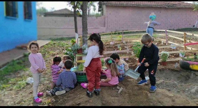 Çanakkale'de 25 okul, yeniden hizmete açılarak köy yaşam merkezine dönüştürüldü