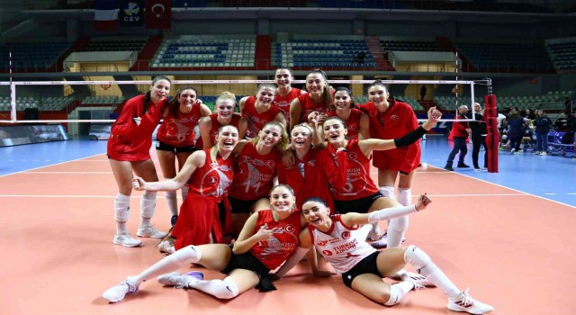 CEV Kupası: THY: 3 - Terville Florange: 0