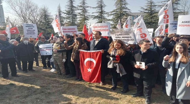 CHP Genel Başkanı Kılıçdaroğluna Amerika üniformalı tepki