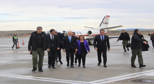 CHP lideri Kılıçdaroğlunun Denizli programı başladı