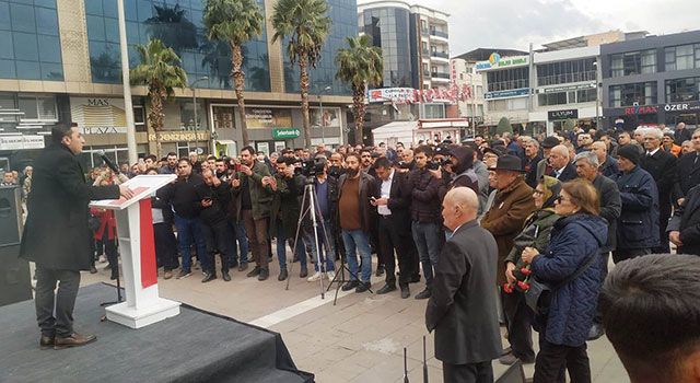 CHP’liler Cumhuriyet Meydanı’nda, Seçim mesajları verdi