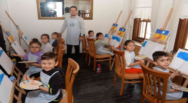 Çocuklar Sanatevinde rengarenk bir gün geçirdi